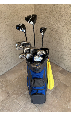 Taylor Made – SIM2 Regular Flex Right Handed Golf Club Set